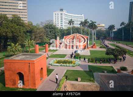 Il Jantar Mantar observatory a Delhi in India Foto Stock