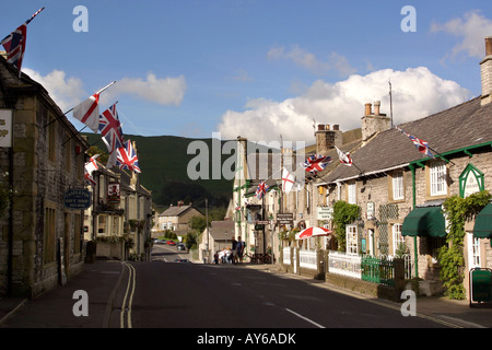 Regno Unito Peak District Derbyshire Castleton Cross Street Foto Stock