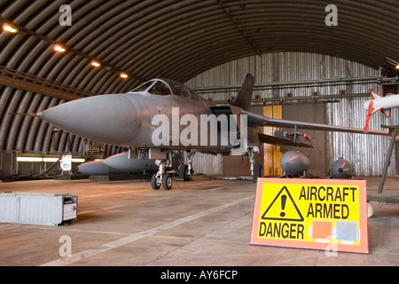 RAF Panavia Tornado F3 di reazione rapida Alert (QRA) appendiabiti Foto Stock