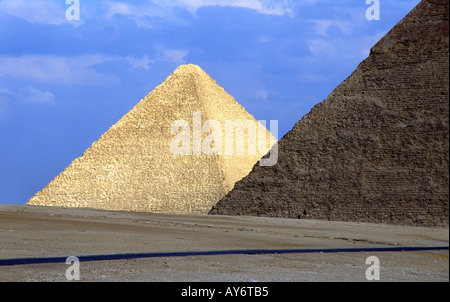 Royal egiziano mortuaria & strutture sacre Piramidi di Giza necropoli Cairo Repubblica Araba di Egitto Nord Africa Medio Oriente Foto Stock