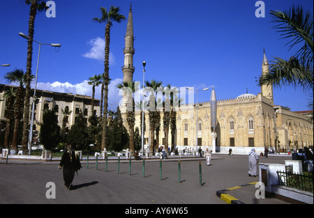 Saiyidna Hussein Moschea El Midan Hussein Cairo Islamico Repubblica Araba di Egitto Egyptian Nord Africa Medio Oriente Foto Stock
