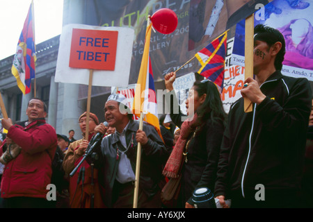 Tranquillo 'Free Tibet" di manifestazione di protesta svoltasi a Vancouver British Columbia Canada - Marzo 22, 2008 Foto Stock