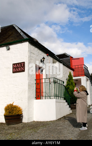 Il Malto di granaio di Edradour Distillery, Pitlochry, Scozia Foto Stock