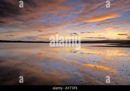 Sunrise over Exe Estuary, Dawlish Warren, Dawlish, Devon, Inghilterra, Regno Unito Foto Stock