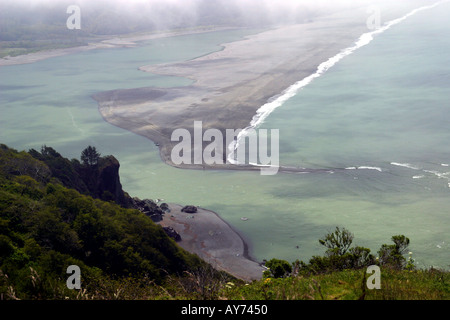 Foce del Fiume Klamath da un si affacciano in California Foto Stock