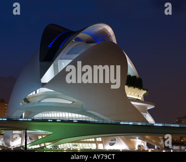 Vista la nuova opera house di Valencia, la Città delle Arti e delle Scienze Foto Stock