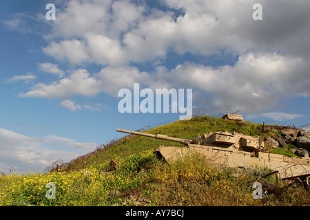 Alture del Golan un vecchio serbatoio Centurion in Tel Saki sito di una feroce battaglia nel Yom Kippur war Foto Stock