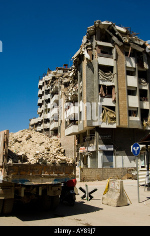 La ricostruzione di una devastato sono nel sud di Beirut Foto Stock