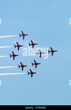 La RAF frecce rosse in formazione Foto Stock