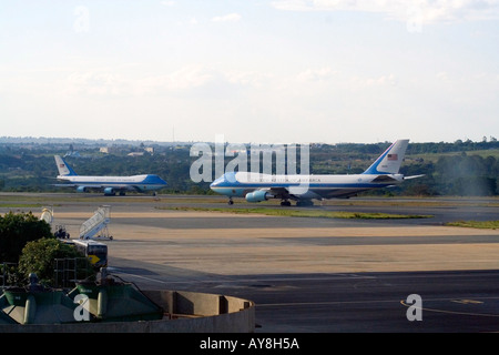 Due USAF Air Force One la predisposizione di decollare da Brasilia Foto Stock