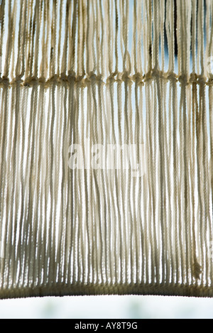 Corda rete da pesca appesa, close-up Foto Stock