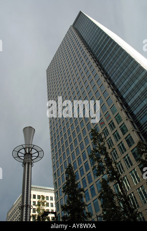 40 Bank Street edificio in Heron Quays, Canary Wharf, Docklands di Londra, Regno Unito Foto Stock