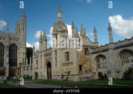 King's College gatehouse alla Corte anteriore, Cambridge Regno Unito Foto Stock