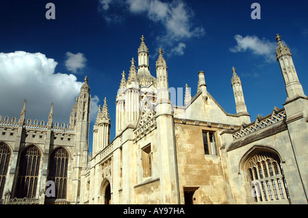 King's College gatehouse alla Corte anteriore, Cambridge Regno Unito Foto Stock