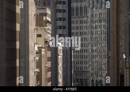 Close up degli edifici nel quartiere finanziario di San Francisco Foto Stock