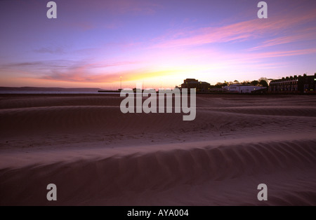 Sunrise Over Weymouth sabbia importata England Regno Unito Foto Stock