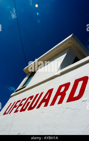 Kings Parade Lifeguard Station, Birkenhead. Sul fronte mare su Kings Parade, la penisola di Wirral vicino a Liverpool, Merseyside. Foto Stock