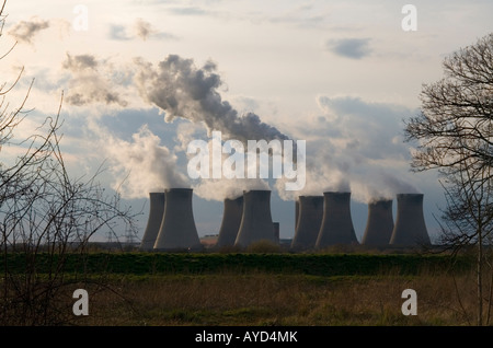 Cottam Power Station Cottam è un 2000MW di centrali elettriche a carbone con una capacità di produzione di fino a 4% del mercato del Regno Unito. Foto Stock