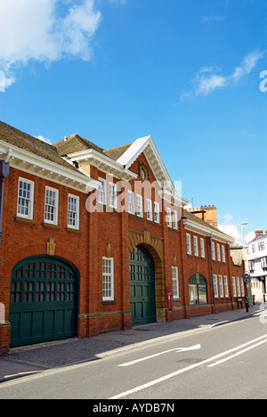 Il Garage Longwall, Longwall Street, Oxford, Inghilterra, dove William Morris (più tardi Lord Nuffield) costruì la sua prima auto nel 1912 Foto Stock