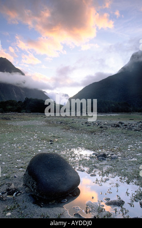 Milford Sound Parco Nazionale di Fiordland Southland Isola del Sud della Nuova Zelanda Foto Stock