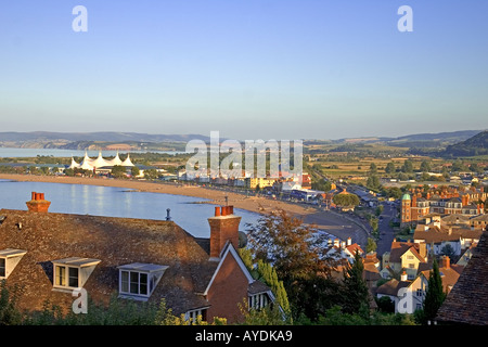 Una vista verso il mare e al butlins holiday camp, Minehead, Somerset. Regno Unito. Foto Stock