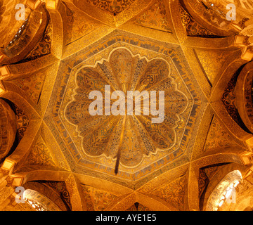 Cordoba Spagna cupola del mihrab nella grande moschea di La Mezquita Foto Stock