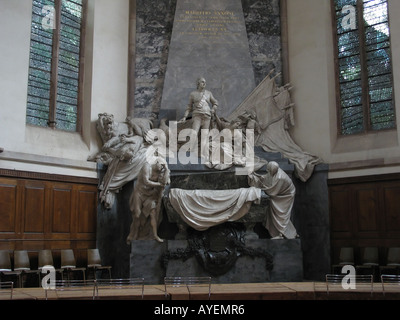 MORITZ VON SACHSEN MARESCIALLO DI FRANCIA MAUSOLEO DELLO SCULTORE PIGALLE 18 ° C. IN SAINT-THOMAS CHIESA STRASBURGO ALSAZIA FRANCIA EUROPA Foto Stock