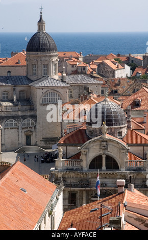 Lo skyline di Dubrovnik, Croazia che mostra i tetti di terracotta. Foto Stock