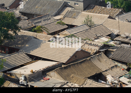 Vista degli Hutong di Pechino dalla Torre del Tamburo Pechino CINA Foto Stock