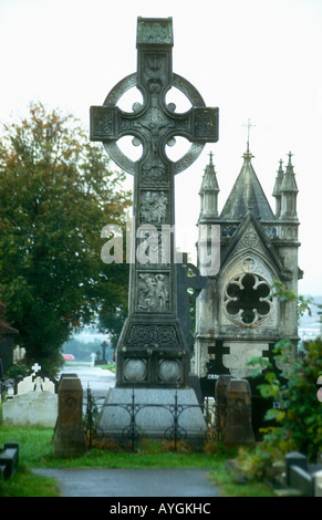 Celtic Cross Milltown Cemetery West Belfast Irlanda del Nord Foto Stock