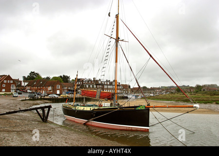 Regno Unito Norfolk Blakeney chiatta a vela Juno Foto Stock