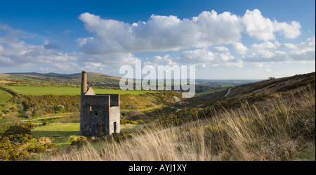 I resti di Wheal Betsy la casa del motore di una derivazione e la miniera d'argento sulle frange occidentali del Parco Nazionale di Dartmoor Devon Foto Stock