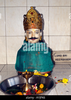 Ganga Talao Grand Bassin Maurizio tempio indù Signore Veerabhadran figlio del Signore Shiva e nacque a distruggere le forze del male Foto Stock