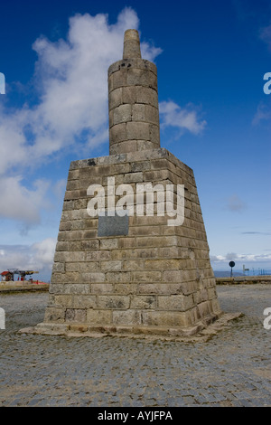 Più alto punto continentale 6532 ft 1991m nel Parque Natural da Serra da Estrela sull altopiano Torre del Portogallo Foto Stock