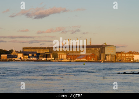 Il Cantiere Navale di Portsmouth al tramonto, Portsmouth NH Foto Stock