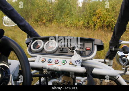 Cruscotto off road kart Circolo Polare Artico Area escursionistica vicino a Rovaniemi FINLANDIA Foto Stock