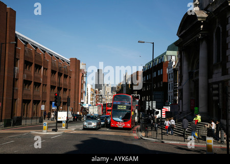 Vista della città di Londra da Borough High Street, Borough, Londra Foto Stock