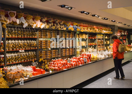 Chocolatier in Bruges Belgio Europa Foto Stock