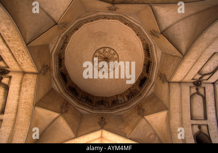 India Andhra Pradesh Hyderabad soffitto a volte di Charminar Foto Stock