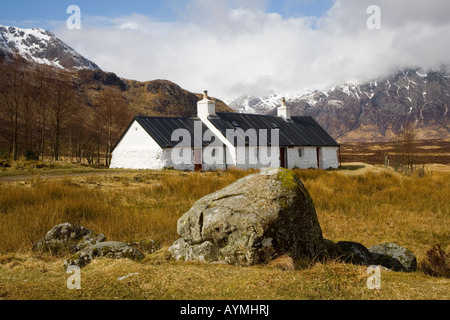 Blackrock Cottage, un piano casa in Glencoe, Glen Coe nel Lochaber area delle Highlands scozzesi, Scotland Regno Unito Foto Stock