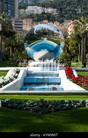 Un giardino in Place du Casino, Monte Carlo, Monaco Foto Stock