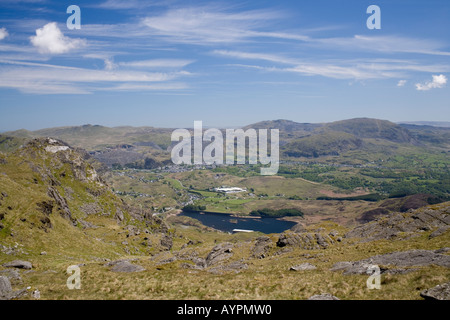 Blaenau Ffestiniog da Moelwyn Bach e il serbatoio Tanygrisiau e pianta Idro Elettrica il Galles del Nord Foto Stock