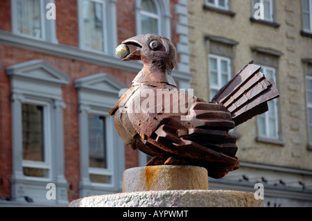 Scultura di piccione, Arhus, Danimarca, Europa Foto Stock