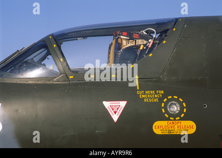 Hawker Hunter T7 cockpit & i sedili eiettabili sul display a Farnborough Airshow internazionale Foto Stock