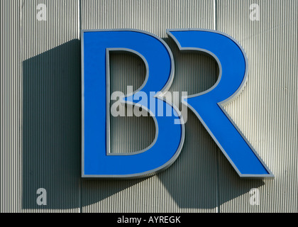 Bayerischer Rundfunk (bavaresi Broadcasting) il logo, Monaco di Baviera, Germania Foto Stock