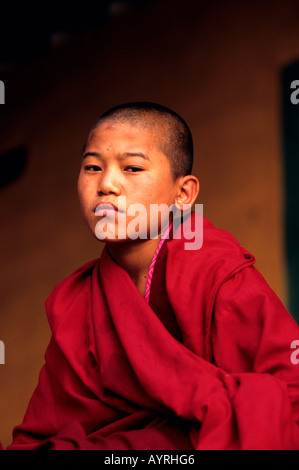 Ritratto di un giovane monaco buddista, Bhutan Foto Stock