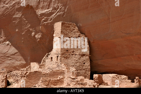 Rovine di roccia denominato prima rovina al Canyon De Chelly Navajo monumento nazionale Foto Stock