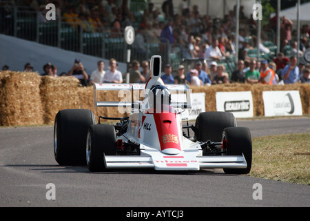 Azionato da Damon Hill Goodwood Festival della velocità 2005 Foto Stock