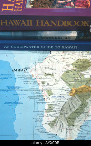 Hawaii Handbook guida subacquea alle Hawaii Hawaiian pesci di scogliera sulla mappa di Hawaii USA Foto Stock