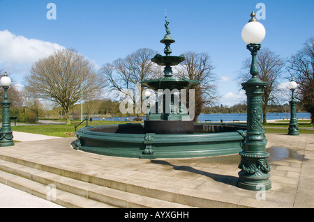 La fontana in Lurgan Park, Irlanda del Nord Foto Stock